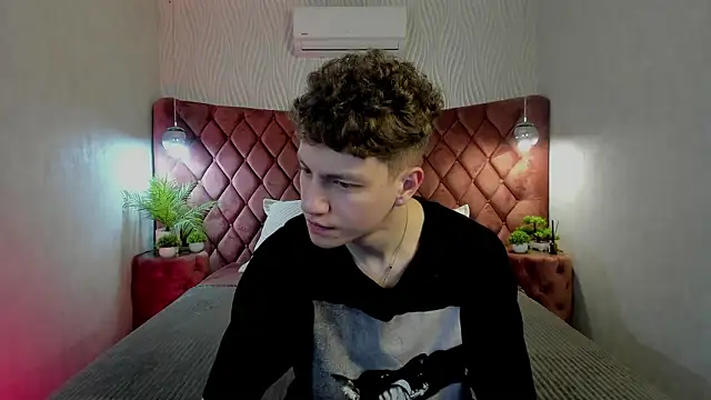 StefanBev online show from March 5, 8:05 pm