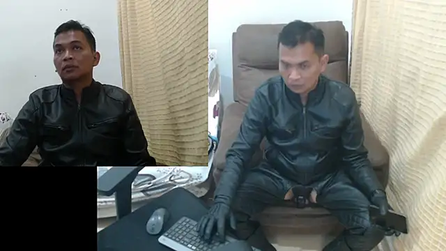 Snapshot of NeedyIron chatting on June 17, 5:58 pm NeedyIron online show from June 17, 5:58 pm