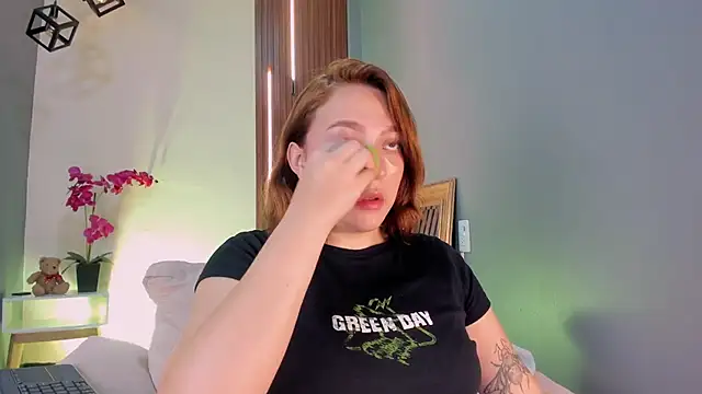 Snapshot of SimonaStar chatting on February 26, 1:54 pm SimonaStar online show from February 26, 1:54 pm