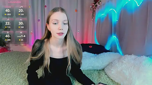 lada2k4 online show from April 12, 5:34 am