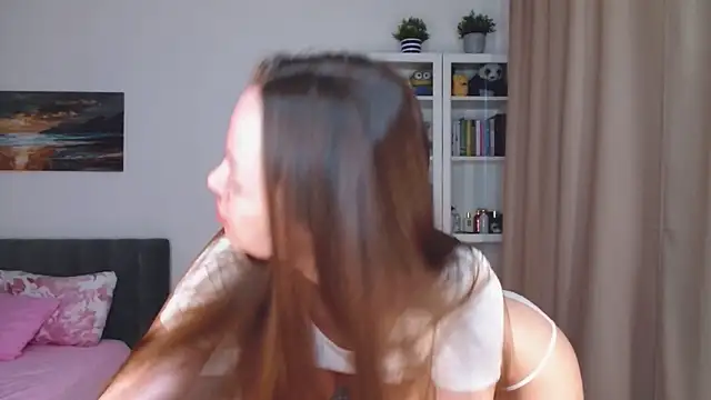 Snapshot of Eva_Allen chatting on April 16, 3:29 am Eva Allen online show from April 16, 3:29 am