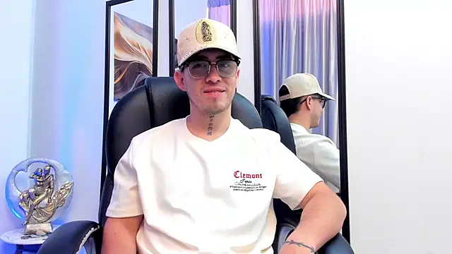 Tommas Jhonson online show from June 25, 12:09 pm