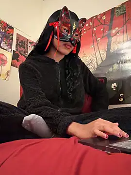 LadyKitsune online show from March 7, 8:00 am