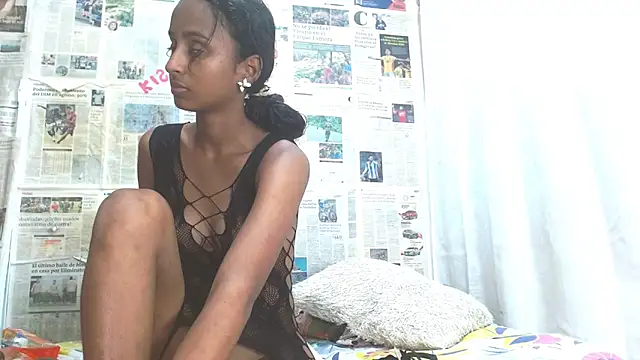 Snapshot of valeryskinnyvagi chatting on February 23, 1:52 pm valeryskinnyvagi online show from February 23, 1:52 pm