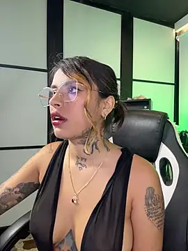 Snapshot of Abi_sexxx1 chatting on February 12, 8:48 pm Abi sexxx1 online show from February 12, 8:48 pm