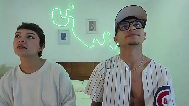 Snapshot of hardcoreheat_ind chatting on February 10, 11:09 pm hardcoreheat ind online show from February 10, 11:09 pm