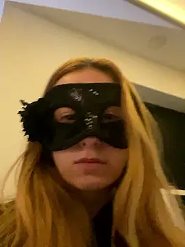 Snapshot of seluna_baby chatting on February 10, 5:17 pm seluna baby online show from February 10, 5:17 pm