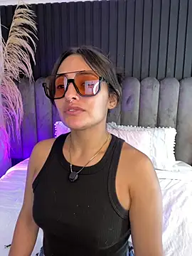 Nanda vixen  online show from June 3, 11:21 pm