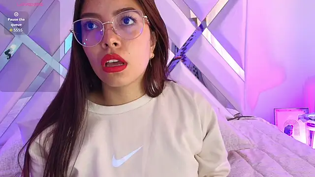 Snapshot of Ariana_Castillo__ chatting on February 23, 12:46 pm Ariana Castillo online show from February 23, 12:46 pm