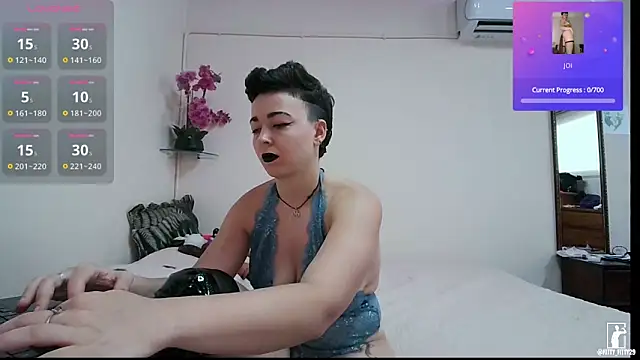 kittyfitty29 online show from May 5, 9:56 pm