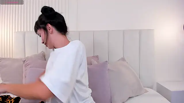 violeta rodriguezz online show from March 22, 8:23 pm