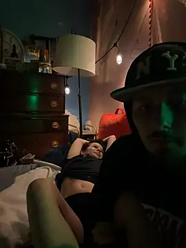 Snapshot of girlpilot chatting on February 21, 6:47 am girlpilot online show from February 21, 6:47 am