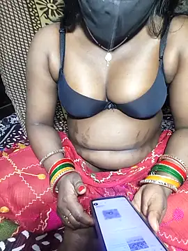 PRIYAGOYAL online show from February 24, 6:17 pm