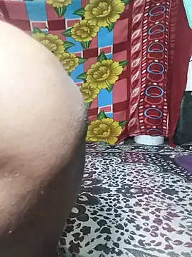 PRIYAGOYAL online show from July 17, 6:02 pm