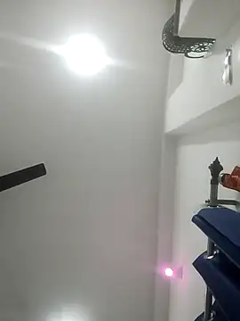 Snapshot of Daddyishere_19 chatting on February 19, 5:53 pm Daddyishere 19 online show from February 19, 5:53 pm