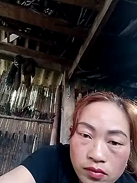 Snapshot of Nhoccon90 chatting on February 14, 7:27 am Nhoccon90 online show from February 14, 7:27 am