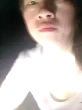 Snapshot of Nhoccon90 chatting on February 20, 1:22 pm Nhoccon90 online show from February 20, 1:22 pm