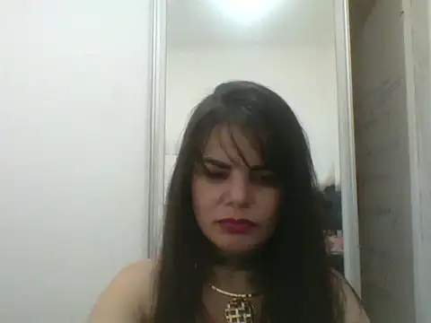 Eziath online show from April 1, 3:31 pm