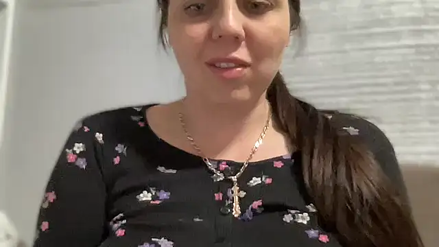 Snapshot of Darsy_Rox chatting on May 7, 5:40 pm Darsy Rox online show from May 7, 5:40 pm