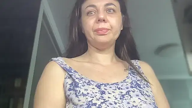 Snapshot of Darsy_Rox chatting on May 19, 3:24 am Darsy Rox online show from May 19, 3:24 am