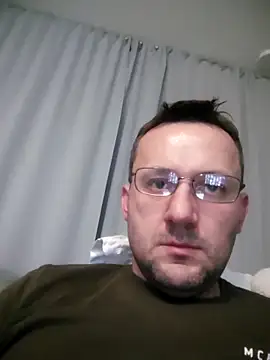 Snapshot of defaktor chatting on February 9, 9:19 pm defaktor online show from February 9, 9:19 pm