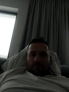 Snapshot of defaktor chatting on February 15, 2:25 pm defaktor online show from February 15, 2:25 pm