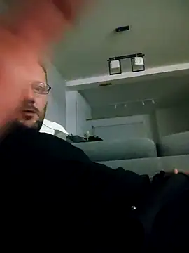 Snapshot of defaktor chatting on February 16, 9:11 pm defaktor online show from February 16, 9:11 pm