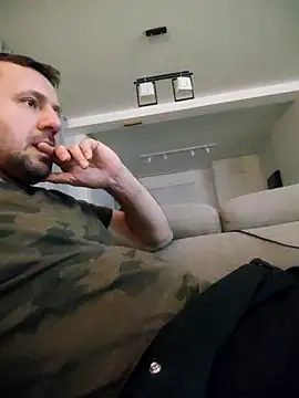 Snapshot of defaktor chatting on February 27, 8:53 pm defaktor online show from February 27, 8:53 pm