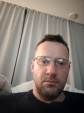 defaktor online show from April 5, 9:12 pm