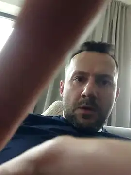 defaktor online show from April 11, 2:32 pm