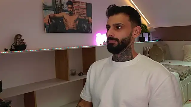 Snapshot of TristanGrey chatting on February 15, 7:51 am TristanGrey online show from February 15, 7:51 am