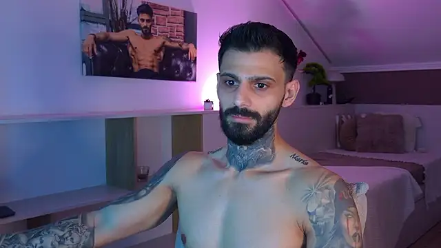 Snapshot of TristanGrey chatting on February 18, 6:09 am TristanGrey online show from February 18, 6:09 am