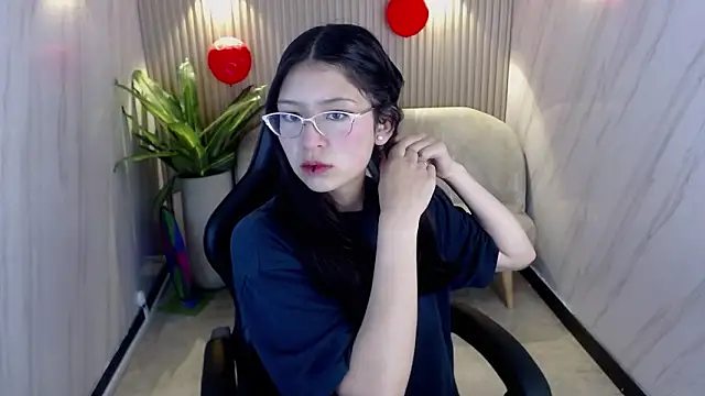 Snapshot of dani_tf chatting on March 1, 1:46 pm dani tf online show from March 1, 1:46 pm