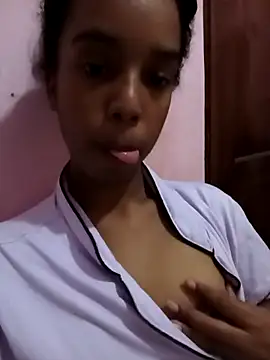 Roxilover online show from February 9, 2:37 am