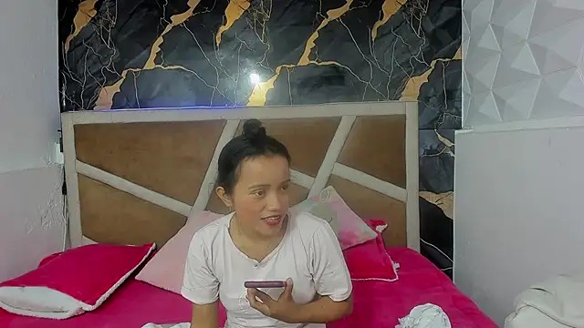 Kimmy london19 online show from April 13, 2:11 pm