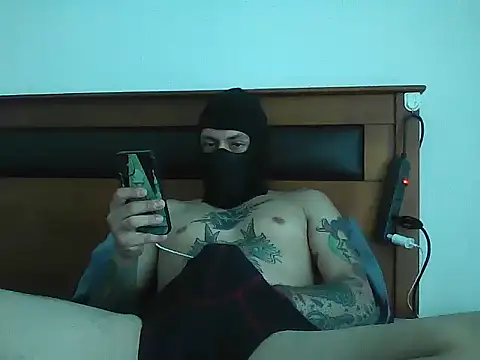 BANDIDODOTADOCHILENO online show from April 15, 6:59 pm