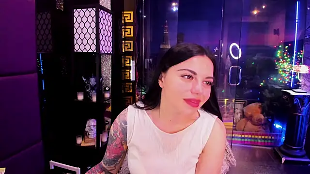Snapshot of sunn_ooo chatting on June 24, 7:40 am sunn ooo online show from June 24, 7:40 am