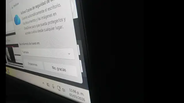 Snapshot of britan69 chatting on March 4, 4:07 am britan69 online show from March 4, 4:07 am