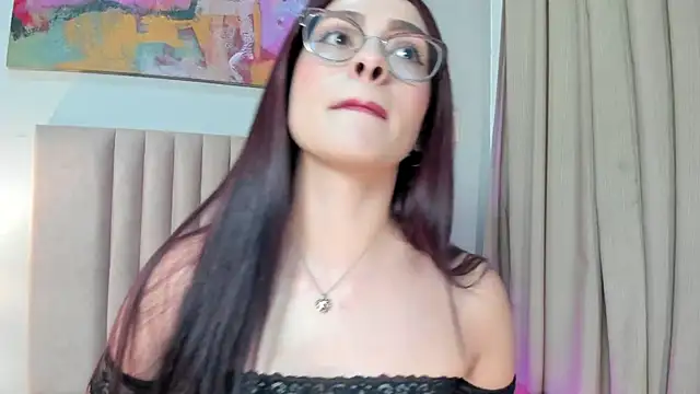 Snapshot of AndraCyruss chatting on February 12, 11:11 pm AndraCyruss online show from February 12, 11:11 pm