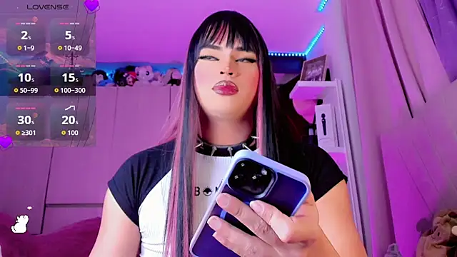 Snapshot of Danna_xz chatting on May 9, 6:24 pm Danna xz online show from May 9, 6:24 pm