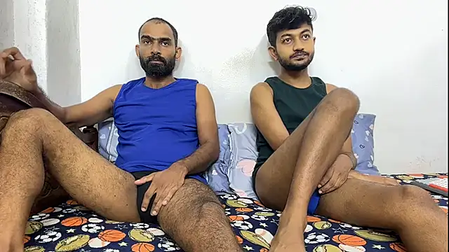 Snapshot of DesiDaddyandSon chatting on July 13, 12:13 am DesiDaddyandSon online show from July 13, 12:13 am