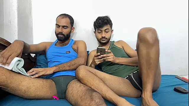 Snapshot of DesiDaddyandSon chatting on July 28, 12:48 pm DesiDaddyandSon online show from July 28, 12:48 pm