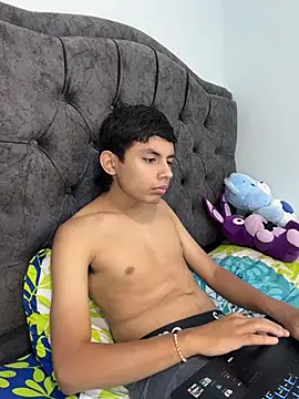 two cam latin online show from March 6, 4:20 am