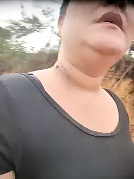 Snapshot of tania_queen chatting on February 24, 11:52 am tania queen online show from February 24, 11:52 am