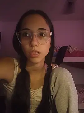 Snapshot of isaaabelaaa chatting on February 16, 6:37 pm isaaabelaaa online show from February 16, 6:37 pm