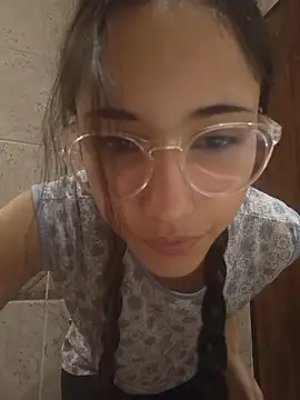 isaaabelaaa online show from March 7, 11:40 am