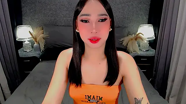 Snapshot of saphira_fucks chatting on February 9, 6:34 pm saphira fucks online show from February 9, 6:34 pm