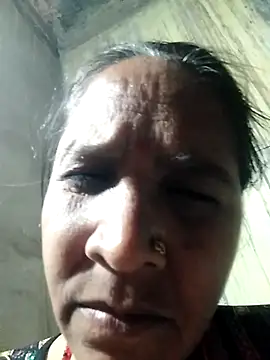 Snapshot of Loomaraj chatting on March 1, 4:09 pm Loomaraj online show from March 1, 4:09 pm