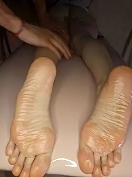 Snapshot of VelvetSolez chatting on February 17, 6:43 am VelvetSolez online show from February 17, 6:43 am