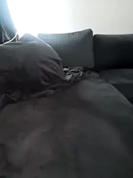 Snapshot of AkuManis chatting on February 16, 12:34 pm AkuManis online show from February 16, 12:34 pm